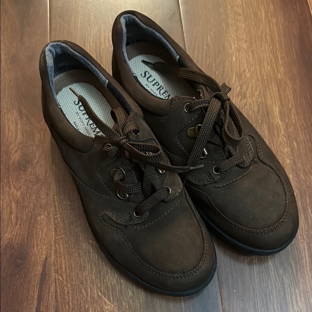 🌿END of SEASON SALE🌿SUPREMES by Soft Spots Brown Shoes size 7.5 W